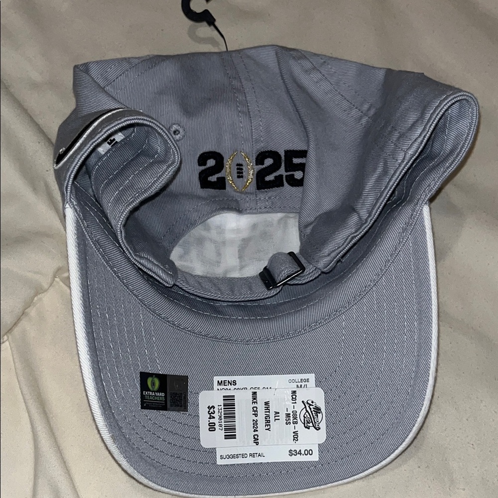Nike UT College Football Playoff Bound Gray & White Hat - Picture 2 of 6